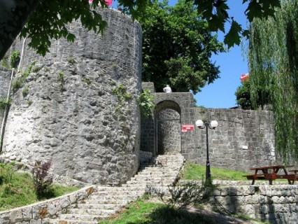 Entrance_of_the_Castle_of_Rize_Rize_Turkey