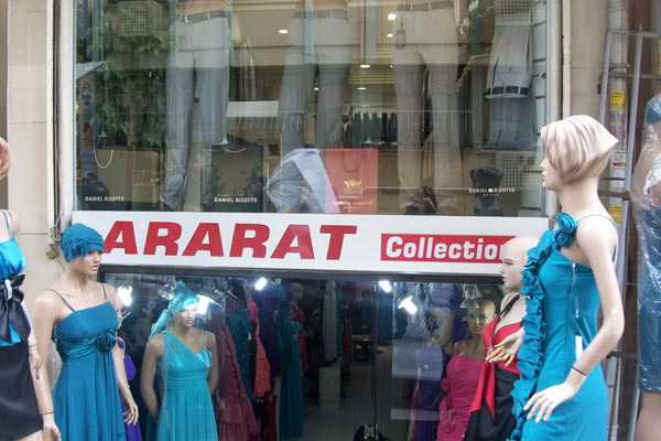Istanbul-Clothing-Markets-4