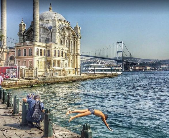 Ortakoy-Mosque-in-Istanbul12